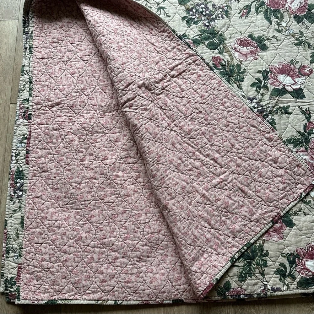 Pottery Barn Adelise Reversible Cotton Linen Floral Quilt Queen